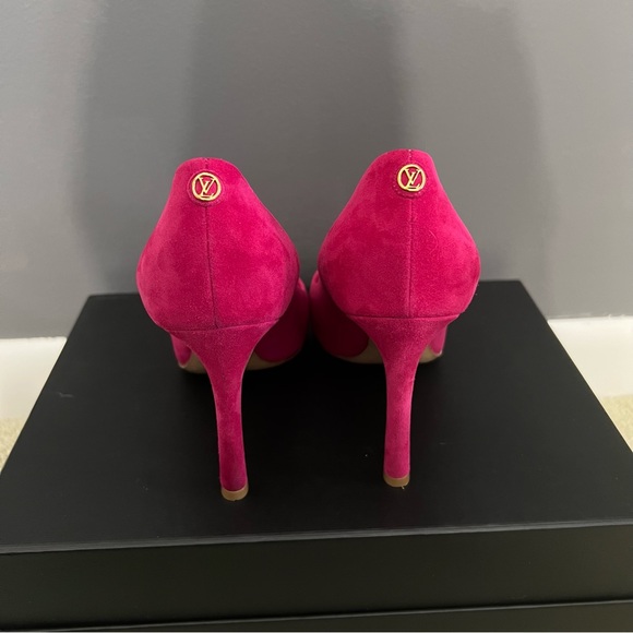 Louis Vuitton Heels 100% Authentic - Picture 2 of 8